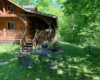 Country Living At Its Finest - Viroqua - Patio