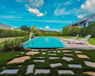 Rancho Confortável 250m represa de Furnas - Capitólio - Pool