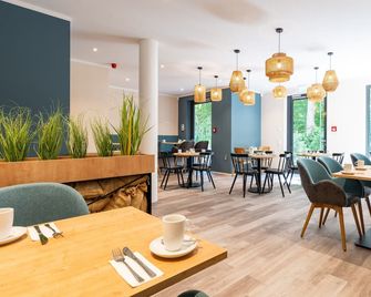 3-room apartment with 2 bedrooms, balcony or terrace - Graal-Müritz - Restaurant