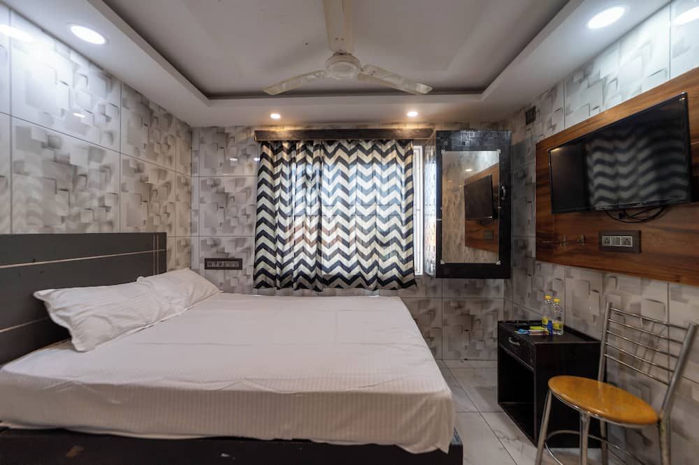Jr Grande - Velankanni - Bedroom