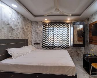 Jr Grande - Velankanni - Bedroom