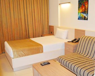 Hayali Suites - Jounieh - Habitación
