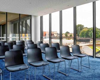 Novotel Devonport - Devonport - Oleskelutila