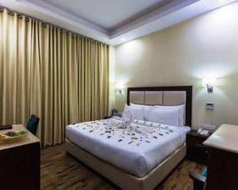 Hotel Aachman Regency - Shimla - Habitación