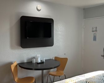 Motel 6 Dallas Tx - St. Augustine / Hwy 175 - Dallas