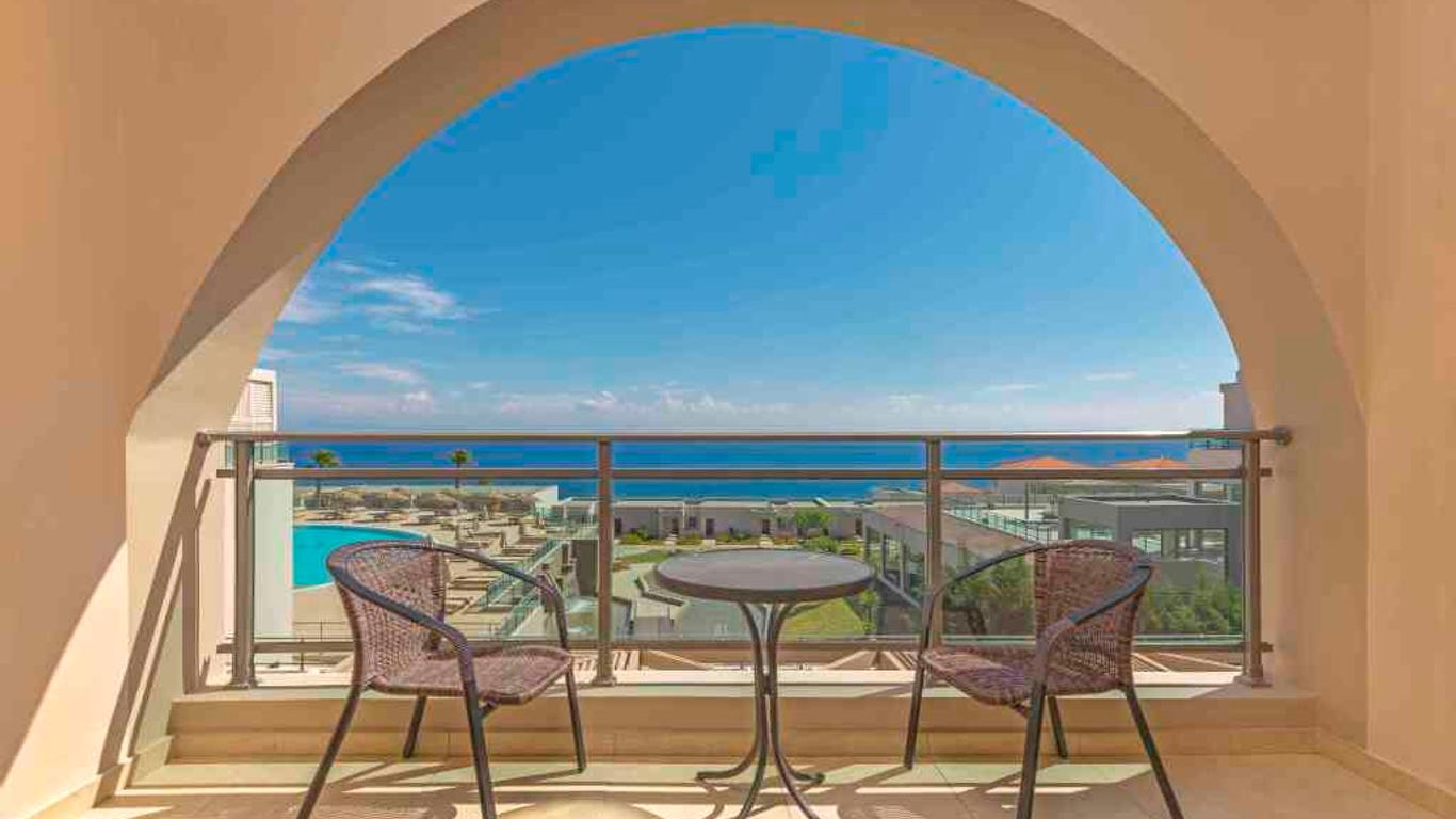 Kresten Royal Euphoria Resort