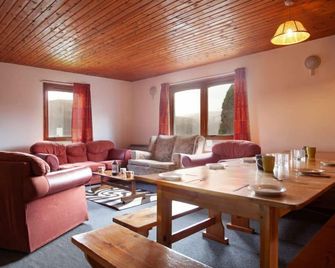 Blacksmiths Bunkhouse - פורט וויליאם - סלון