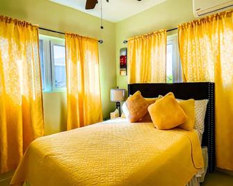 Cartwright Getaway Villa! Two Minutes From Lynden Pindling International Airport - Nasáu - Habitación