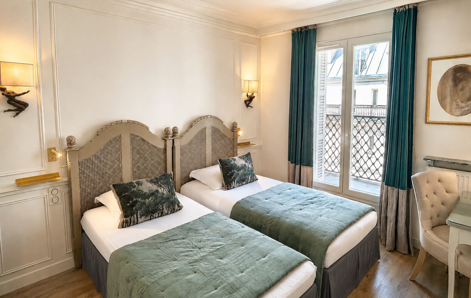 Hôtel des Bains - פריז
