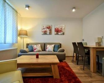 Apartment Dalibor II with private entrance and private garage - Špindlerův Mlýn - Living room