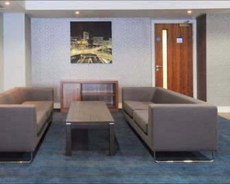 Holiday Inn Express Birmingham - Snow Hill By IHG - Birmingham - Lounge