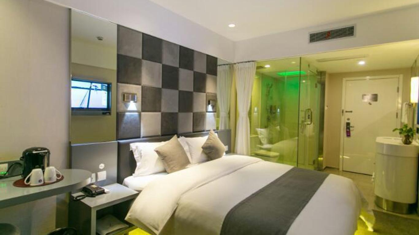 Zsmart Hotel (Suzhou Guanqian Street Metro)