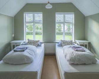 Hafaldan HI hostel, old hospital building - Seydisfjordur - Bedroom