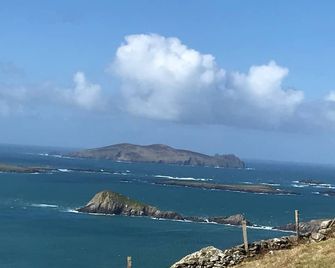 Emlagh House - Dingle