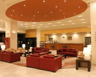 ميلبارك كوماموتو هوتل - كوماموتو - ردهة