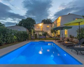 Holiday Home Sunrise - Kraj - Piscina
