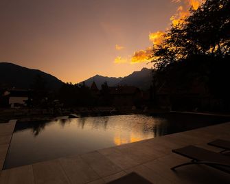 Hotel Castel Rundegg (Adults Only) - Meran - Pool