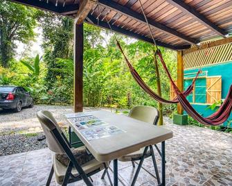 The Green Jungle & Tree House Caribe - Puerto Viejo de Talamanca - Patio