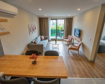 Letstay Marine Homes - Antalya - Dining room