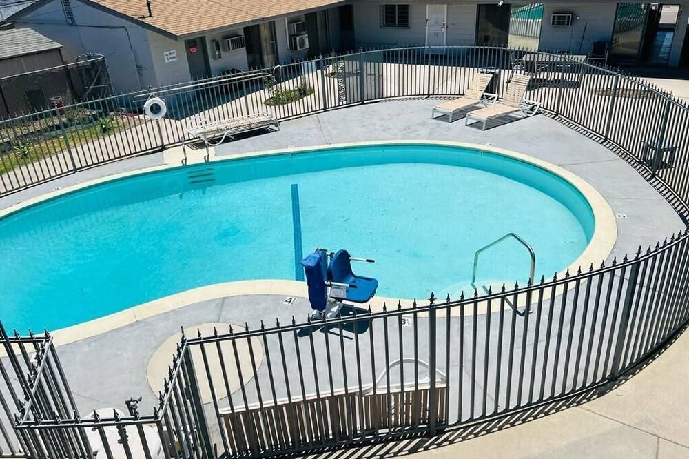 Lanai Motel - Alhambra - Piscine