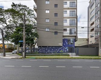Moderno c/ churrasq. a 5 min da PUC EBI0303 - Curitiba - Edifício