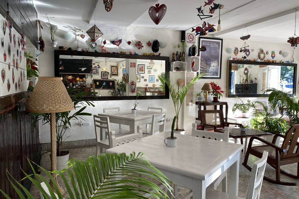 هوتل لا بيازيتا - ميريدا - مطعم