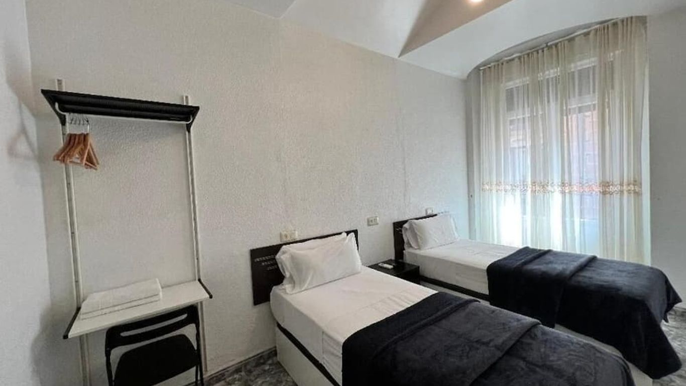 Hostal Palacios Fuencarral