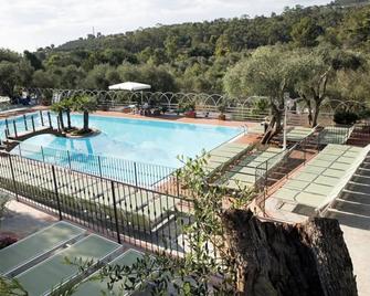 Camping Edy - Diano Marina - Basen