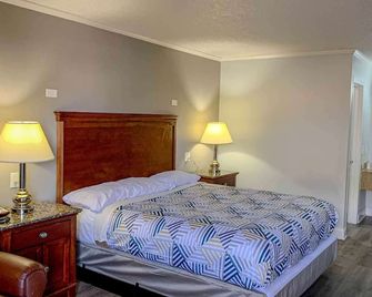 Motel 6 Newport News, Va - Fort Eustis - Newport News - Bedroom