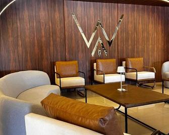 Wai Hotel Picos - Picos - Lounge
