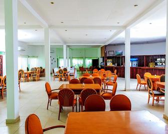 Paradise Suites Hotel - Serrekunda - Restaurant