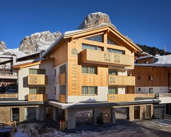 Hotel Tabladel - Colfosco - Clădire