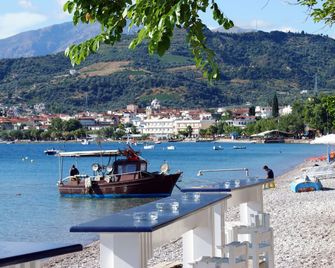 Harmony Hotel Apartments - Longos