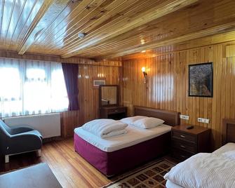 Yesilvadi Otel - Ayder - Schlafzimmer