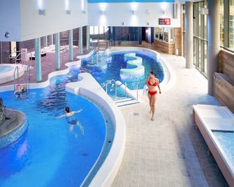Imatran Kylpylä Spa Apartments - Imatra - Uima-allas