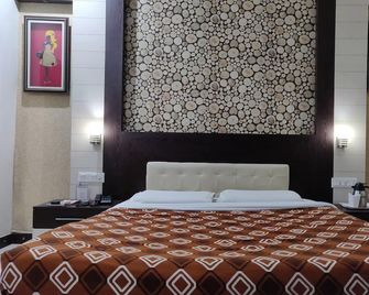 Hotel Premier - Jammu - Habitación