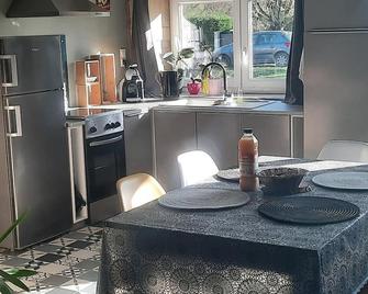 Un Ressourcement Garanti - Bagnizeau - Comedor
