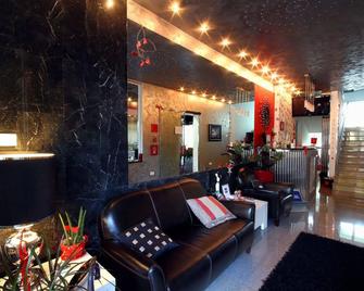 Hotel Aruba - בודווה