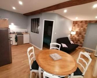 Farm cottage - La Nerrière - Antigny - Comedor