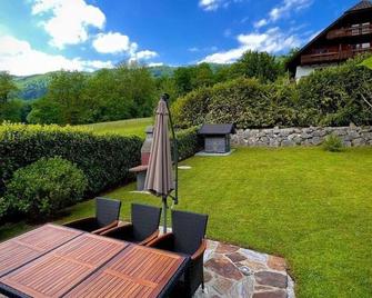 Apartment Ferienwohnung Das Unterach Am Attersee - Unterach - Innenhof