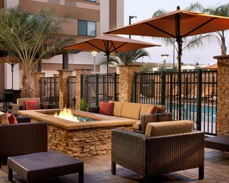 Courtyard by Marriott San Diego Oceanside - Oceanside - Uteplats