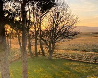 Speyside Cottage. Amazing views and tranquility. On the iconic Whisky Trail. - Ballindalloch - Outdoor view