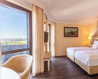 Hotel Burg Staufenberg - Staufenberg - Bedroom