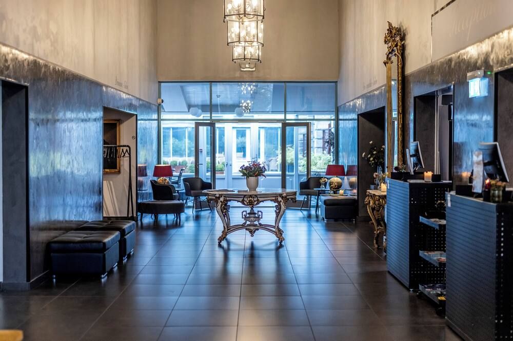 فريدينزبورج ستور كرو