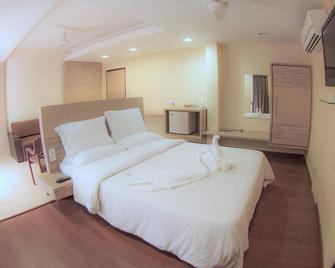 Green Valley Resort - Silvassa - Habitación
