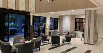 Bintang Mulia Hotel & Resto - Jember - Hall d’entrée
