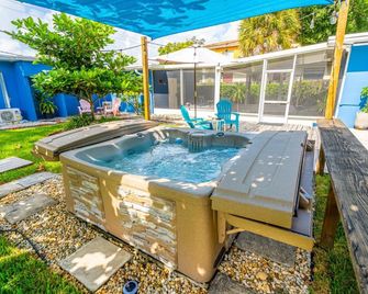 The Blue House - Fort Lauderdale