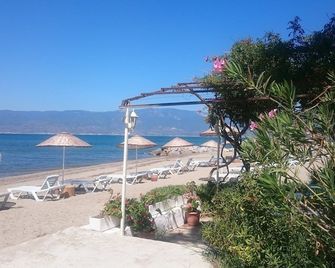 Altin Camp & Park Hotel - Burhaniye - Playa