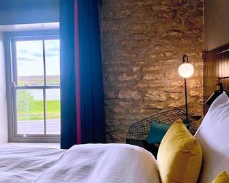 The Jack and Jill Coaching Inn - Saltburn-by-the-Sea - Bedroom