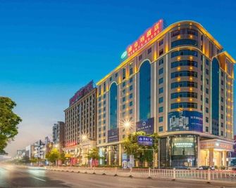 Vienna Hotel Dongguan Houjie Exhibition Center - Dongguan - Gebäude